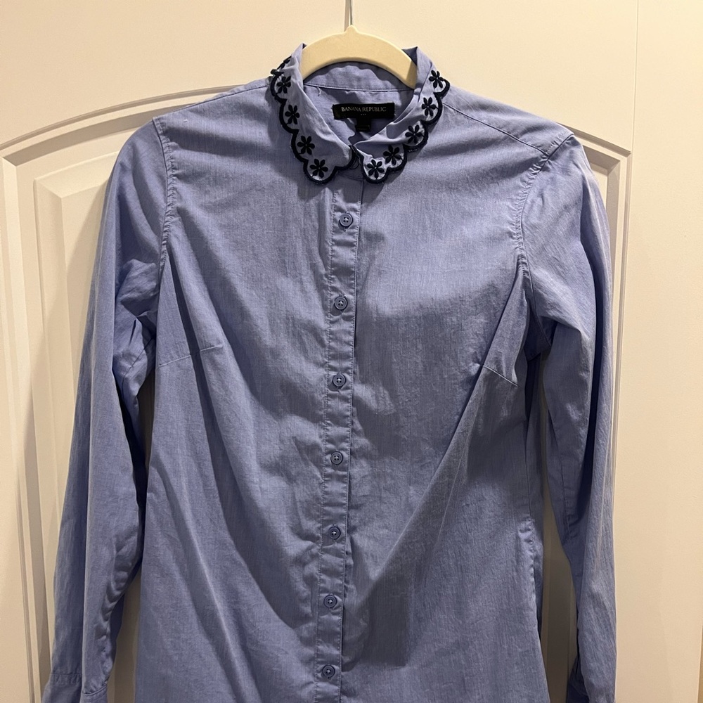 Banana Republic Factory Scalloped Button Down